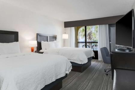 Hampton Inn - 122