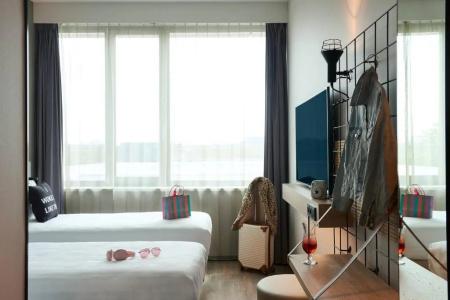 Moxy Amsterdam Schiphol Airport - 37
