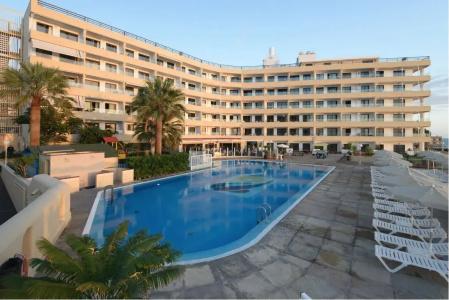 Pearly Grey Ocean Club & Suites - 10