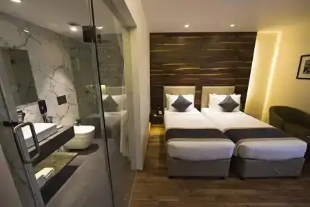 Connaught Royale Delhi - 6