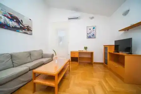 Pervanovo with Free Parking - 309