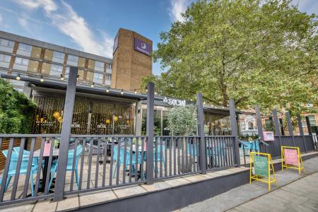 Premier Inn Hampstead - 20