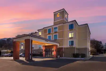 Comfort Inn & Suites West - Lookout Mountain - 0