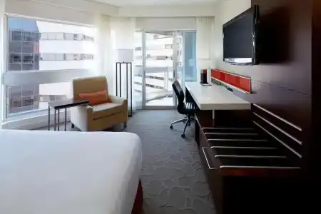 Deltas by Marriott - 40