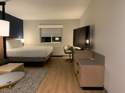 Hyatt Place - 5
