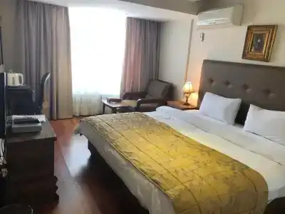 Gondola & Suites - 33