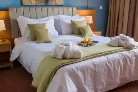 Apollo Resort Art - 135