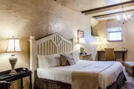 The Inn at Leola Village - 40