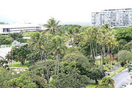 Cairns Aquarius - 18