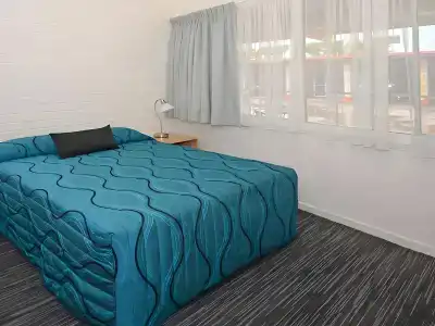 Urangan Motor Inn - 33