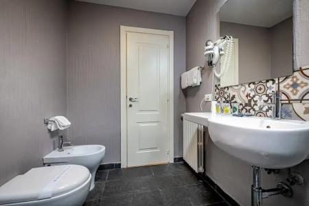 Martelli 6 Suite & - 147