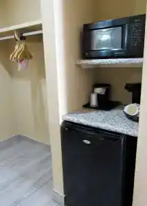 Quality Inn & Suites - 28
