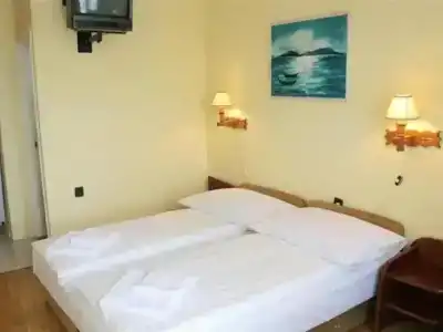 Bara Budapest - 5