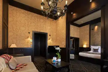 Le Pavillon de la Reine & Spa - Small Luxurys of the World - 130