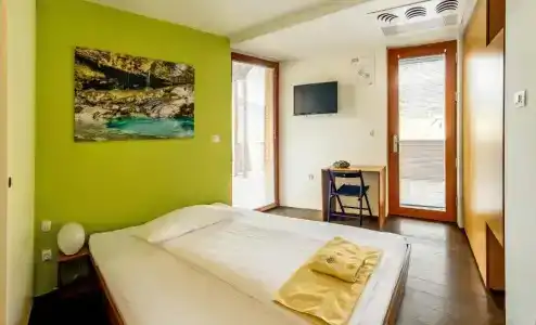 Sanje ob Soči ***/**** - 18