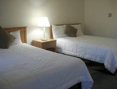 Rogue Valley Inn - 3
