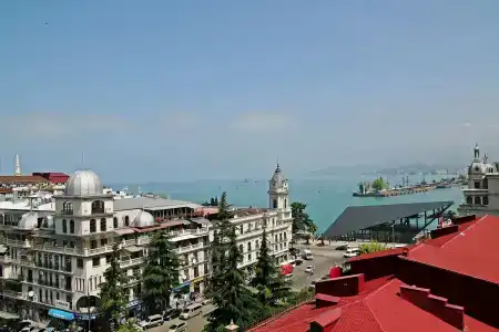 Mardi Plaza - 17