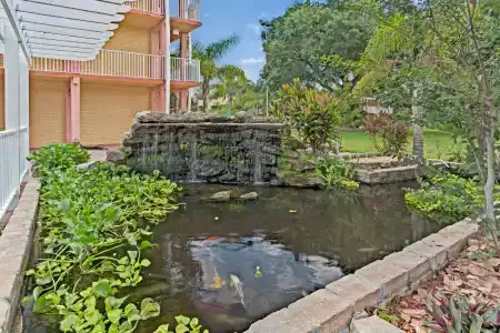 Howard Johnson by Wyndham Tropical Palms - 15
