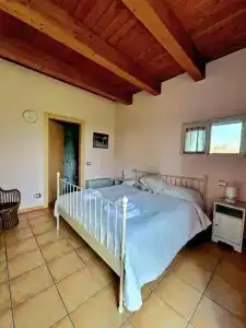 Insolent Inn - 35