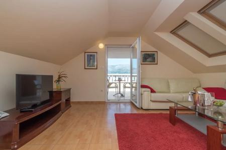 Trogir Palace - 76