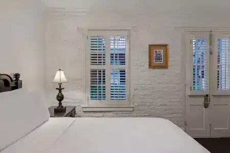 Royal New Orleans - 32