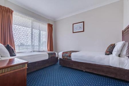 ibis Styles - 23