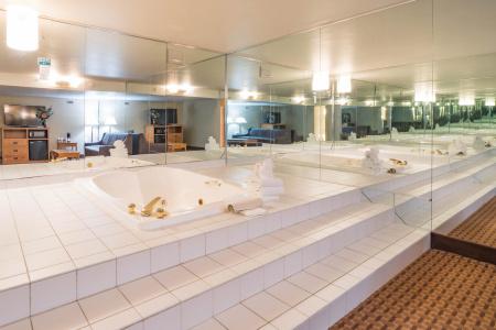 Best Western Plus Grantree Inn - 25