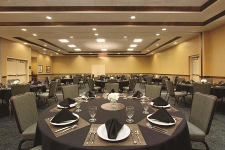 Hilton Garden Inn/Bricktown - 14