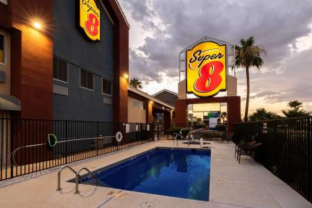 Super 8 by Wyndham Marana/Tucson Area - 7