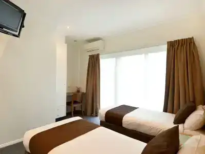 Best Western Motor Inn & Serviced - 3