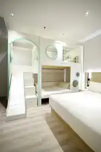 Rest Bugis (Sg Clean, Staycation Approved) - 207