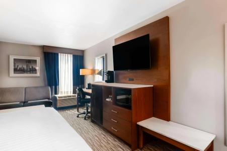 Best Western Plus Commerce - 3