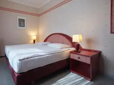 Hôtel Crystal - 33