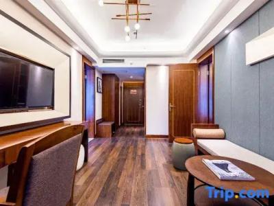Lujia International - 106