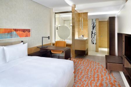 Crowne Plaza Dubai Marina, An Ihg - 9