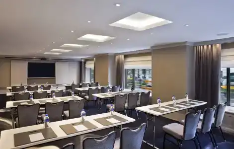 Loews Regency New York - 20