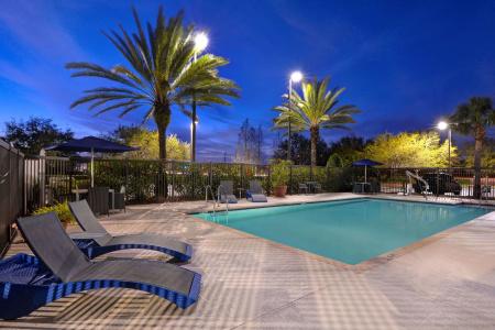 Hampton Inn & Suites/St. Petersburg-Ulmerton Road - 11