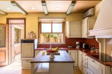 Moraitis Mansion - 16
