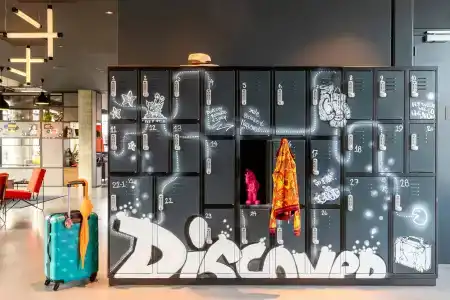 Moxy Utrecht - 24
