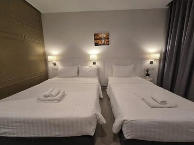 Sleepstation at Pratunam - 176