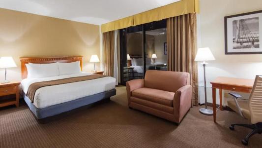 Best Western Plus Bayside Inn - 56