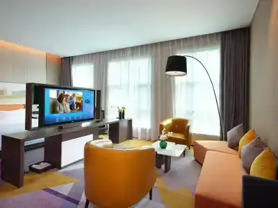 Hampton by Hilton Guangzhou Tianhe Sports Center - 6