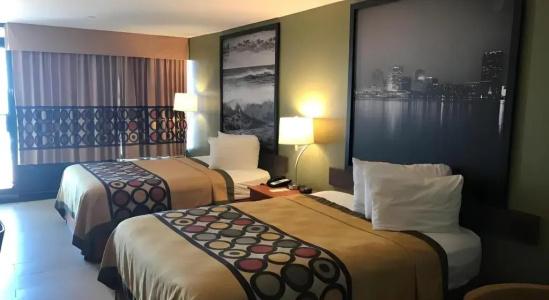 Super 8 by Wyndham Virginia Beach Oceanfront - 39