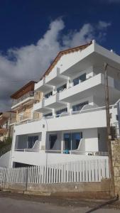 Geo & Art Boutique Himara - 0