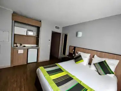 Comfort Suite Rive Gauche Lyon Centre - 53