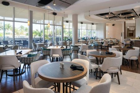 Courtyard by Marriott Miami Airport - 26