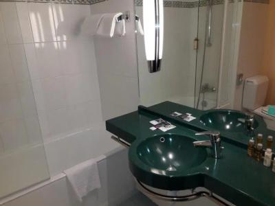 Mercure Rennes Centre Gare - 48