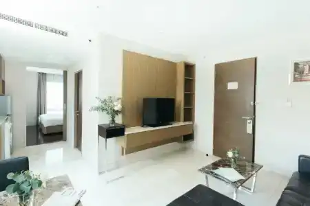 Thomson Residence - 103