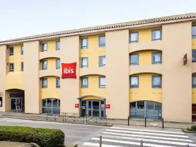 ibis Carcassonne Centre - La Cité - 0
