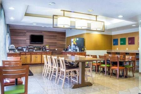 Comfort Inn & Suites near Kino Sports Complex - 32